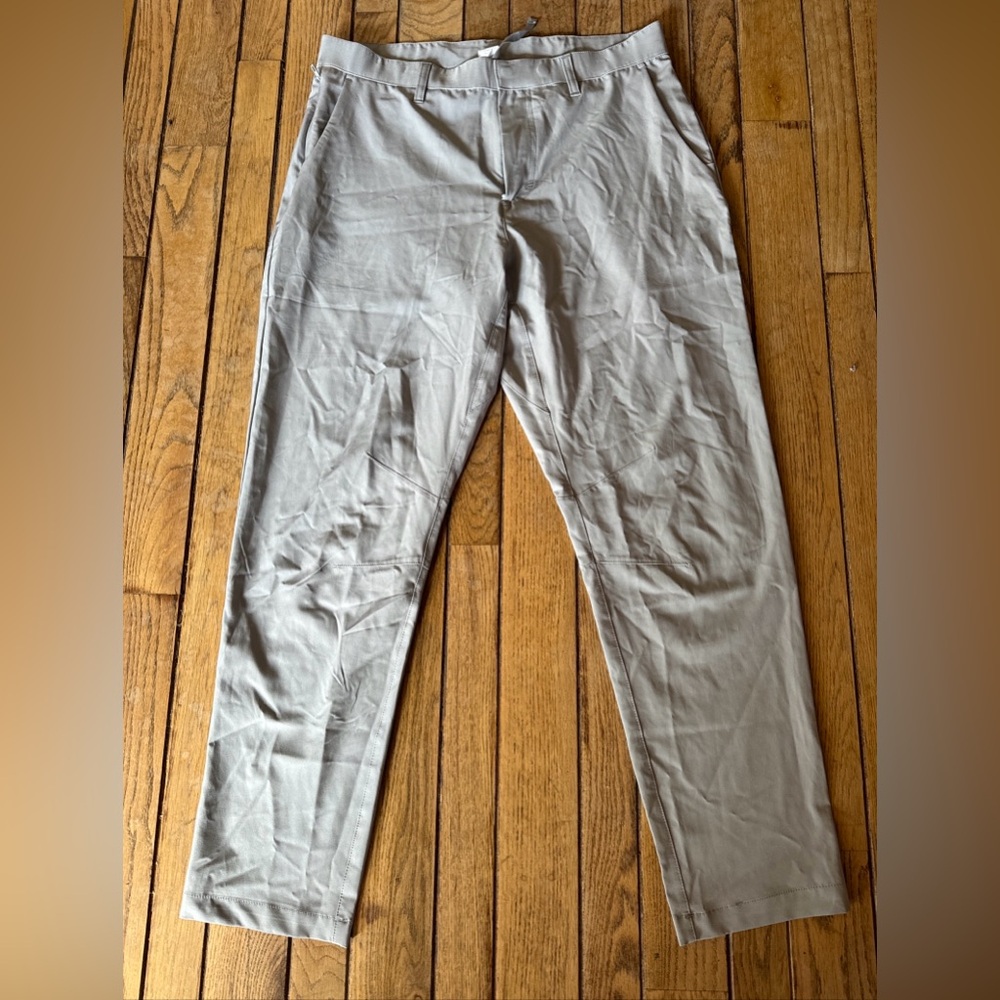FABLETICS The Only Pant Size M Classic Fit Grey Lightweight Performance Stretch